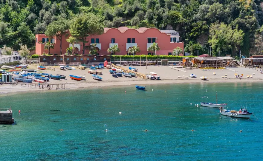 Plages Vico Equense - Votre guide pour une journée parfaite