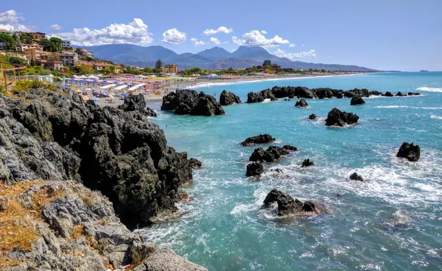 Plages de Scalea - Choisissez votre spot idéal et évitez les erreurs