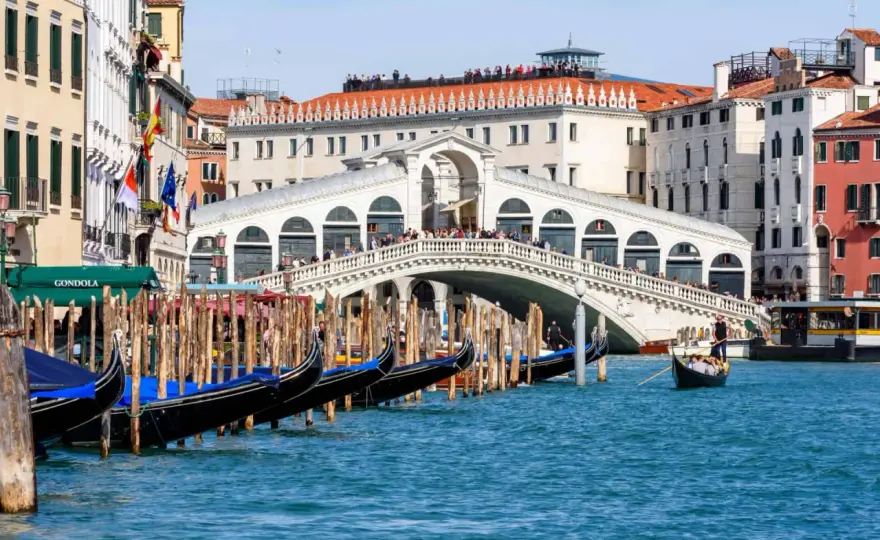 Pont du Rialto: Visiter Venise autrement - Le guide complet