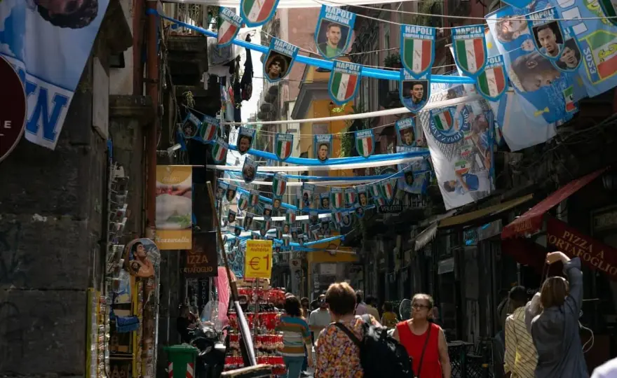 Naples est-elle dangereuse ? Les vrais risques pour les voyageurs