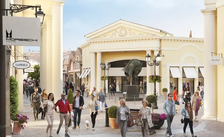 Castel Romano Outlet près de Rome, guide shopping et transport