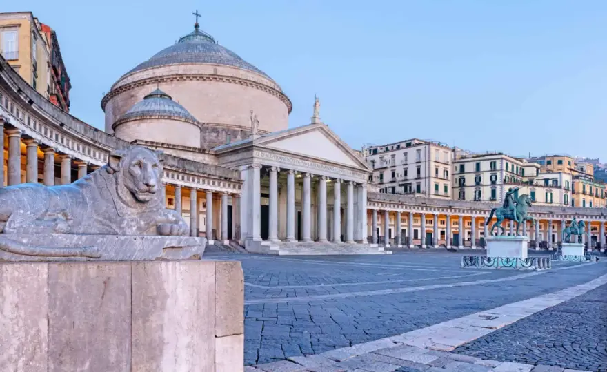 Visiter Naples en 1 jour - l’itinéraire à pied idéal