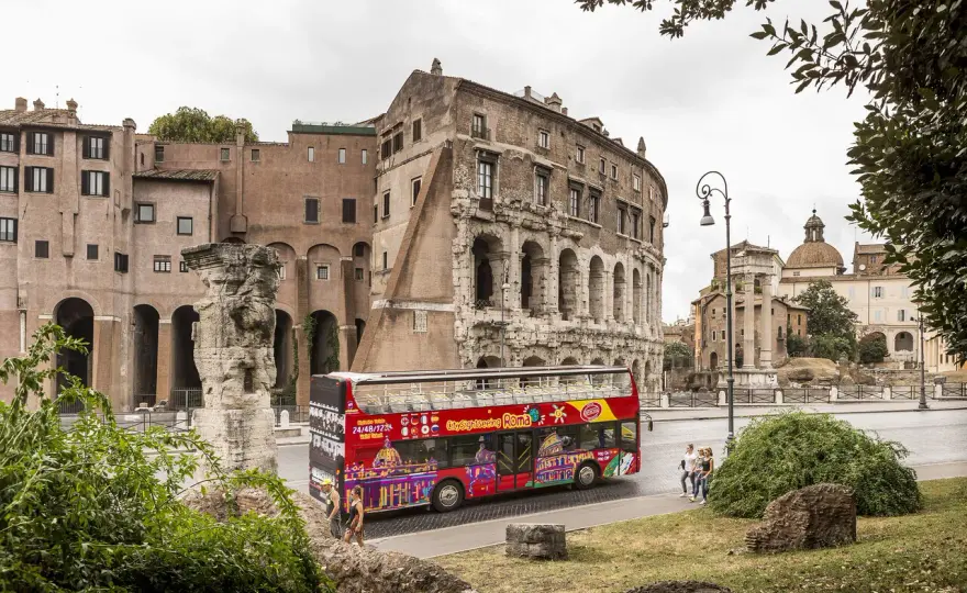 Bus touristique Rome - Utile ou piège à touristes ?
