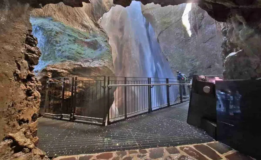 Cascade du Varone - Visiter la gorge sans stress (Lac de Garde)