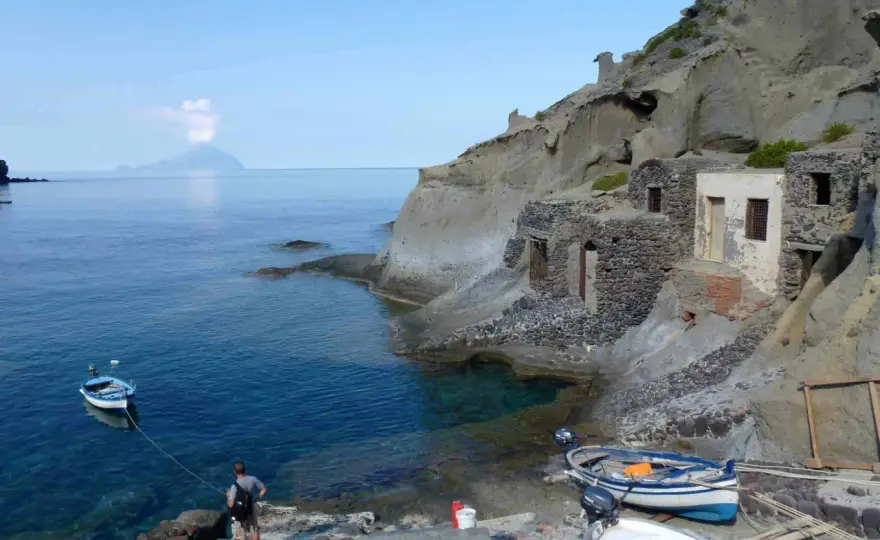 Salina Îles Éoliennes - Guide complet pour un séjour réussi