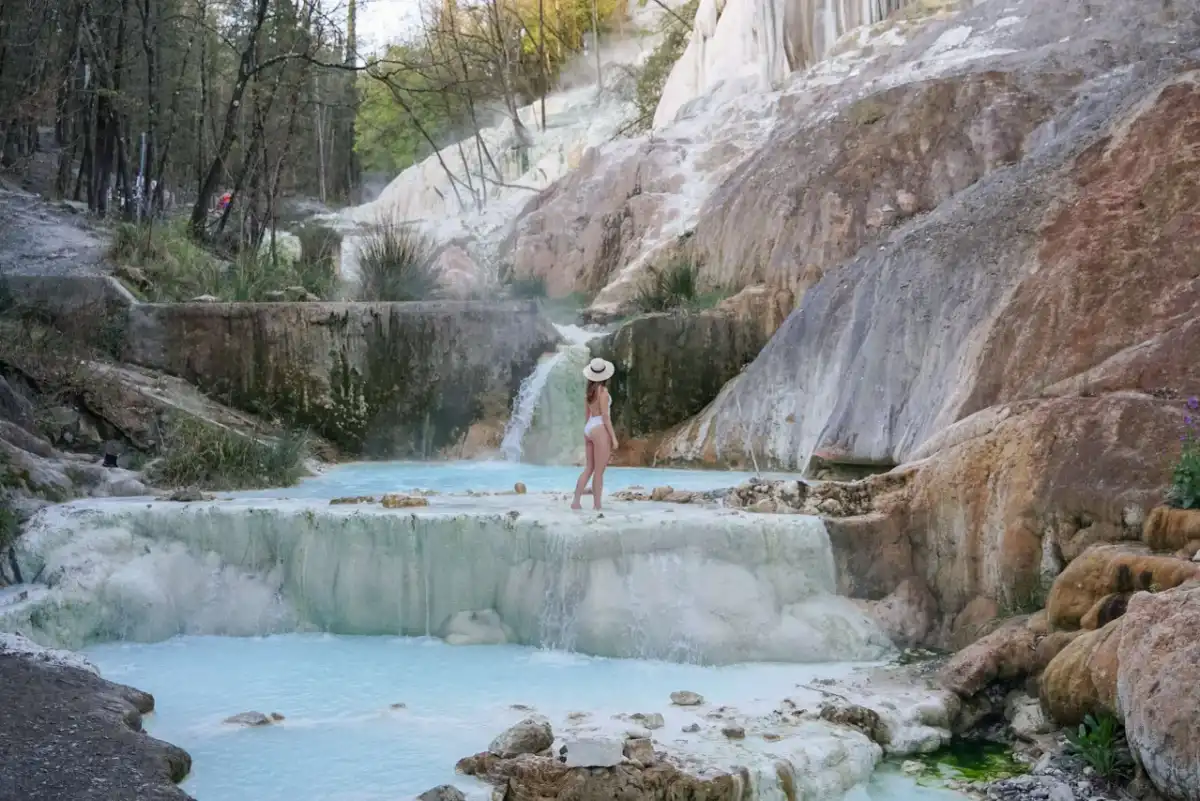 Bagni San Filippo en Toscane, guide des sources naturelles