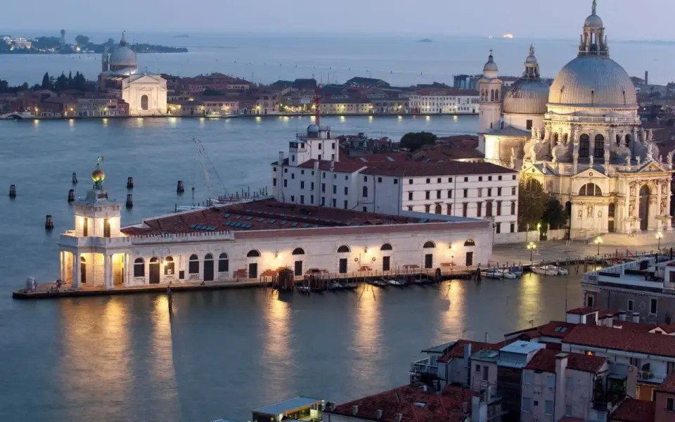 Fondation Pinault à Venise - guide des deux musées